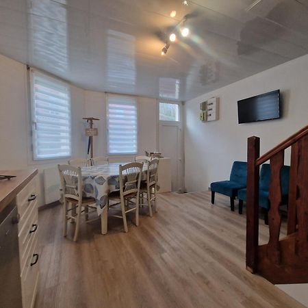 Logement A Deux Pas De La Plage Et Des Commerces Le Treport Exterior photo